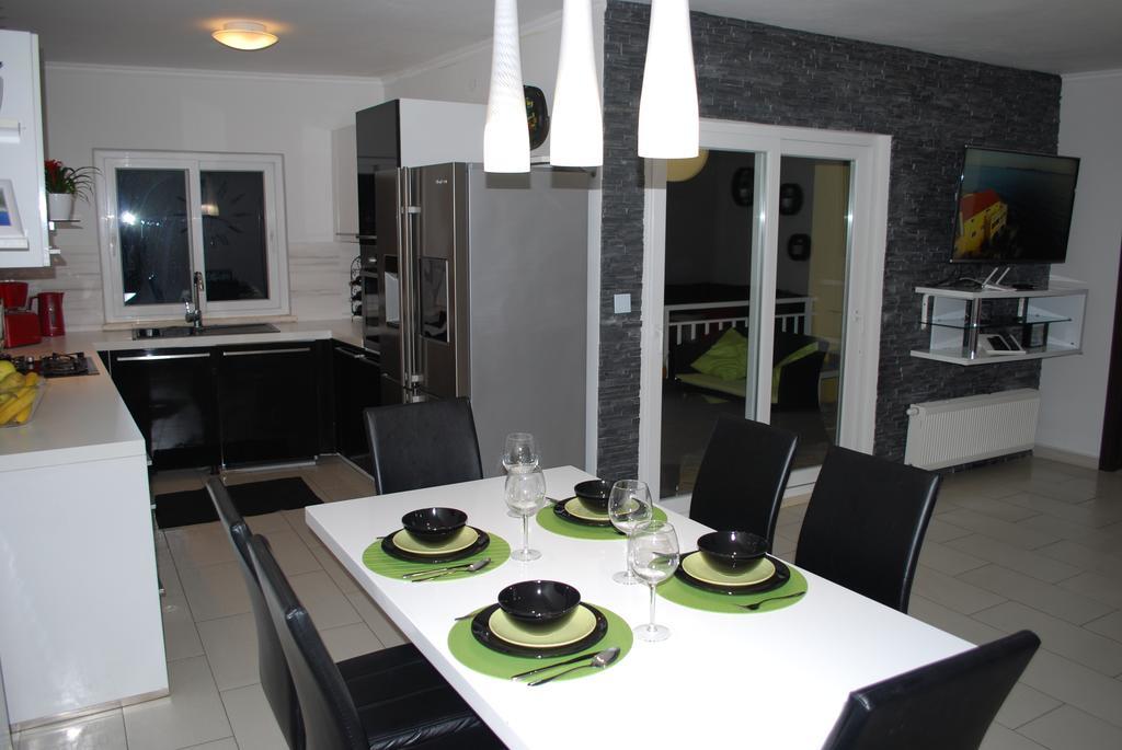 R&N Apartment Zavalatica Eksteriør bilde