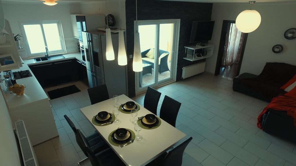 R&N Apartment Zavalatica Eksteriør bilde